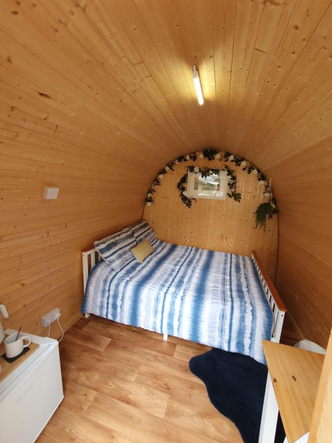 Готель Gower Pods Penclawdd Екстер'єр фото