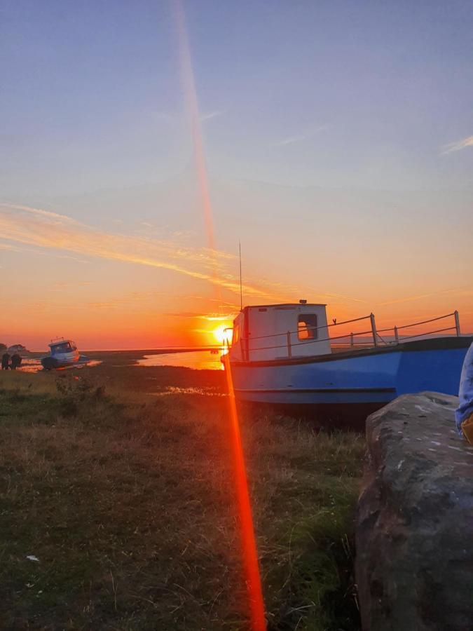 Готель Gower Pods Penclawdd Екстер'єр фото